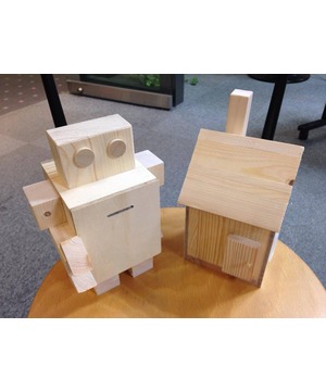 夏休みIHPCものづくりワークショップ「端材でつくるおもちゃ＆貯金箱づくり」